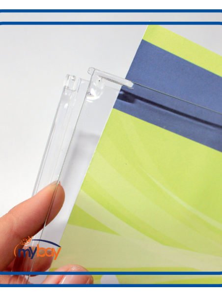 Tasca Flap trasparente applicata su vetro con apertura frontale rimovibile