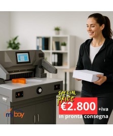 Tagliacarte programmabile 500V9 con touch screen da 7 pollici in funzione.