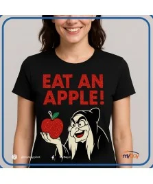 t-shirt personalizzata con scritta glitterata e finitura opaca